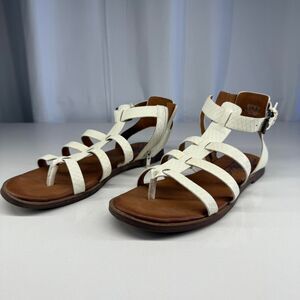 Zodiac Women's White and Cream Sandals